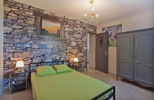 Barbaggio Apartamento | L'Albritu