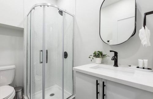 Downtown Ottawa Apartamento | Modern Comfort - 1BR Apt w Sleeper Sofa - Downtown