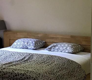 Sint-Pieters-Woluwe Chalet De Esquí | Charming flat in a peaceful green setting