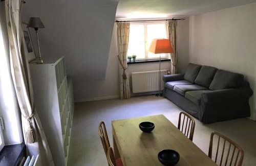 Sint-Pieters-Woluwe Chalet De Esquí | Charming flat in a peaceful green setting