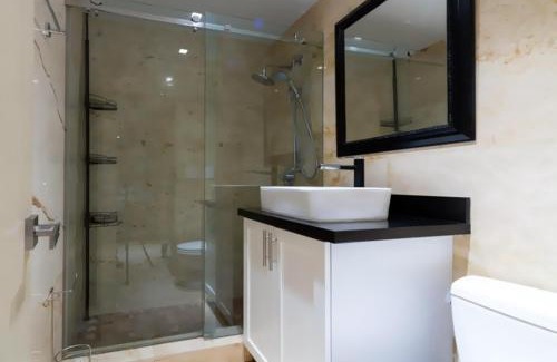 South Lake Casa | Tranquil Oasis in Hollywood
