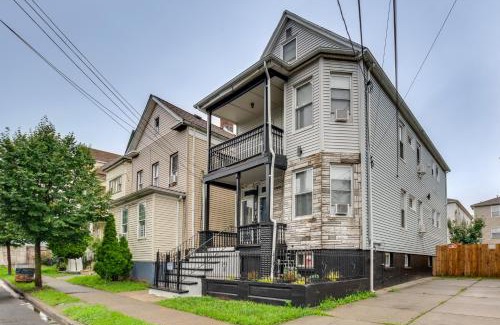 Elizabeth Apartamento | Elizabeth Apartment about 2 Mi to Jersey Gardens!