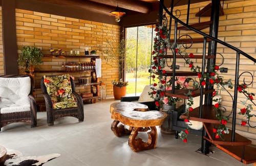 Jacinto Machado Cabina | Chapahalls