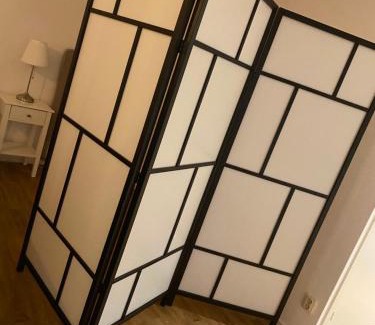 Huskvarna Apartamento | Mysig 1 rok med trädgård