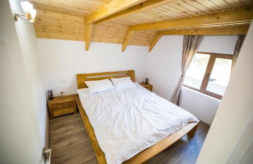 Crasna Cabina | Cabana A lakeview