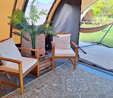 Eext Otro | Glamping de Waardtent 2