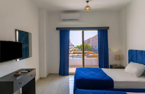 Al Ahyaa Hotel | Fox House Beach