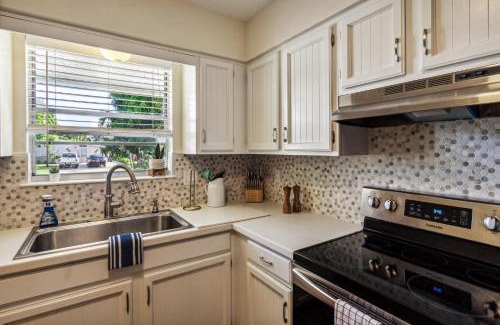 Stuart Casa | Coastal Comfort- 3BR House in Stuart City home