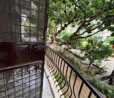 Al Satwa Apartamento | 76 pink building