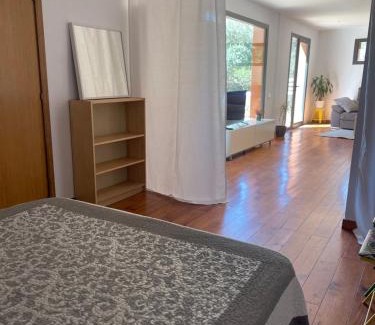 Alella Apartamento | Forest Studio
