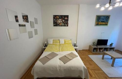 Ujlak Apartamento | Julia Apartman