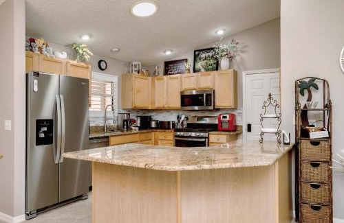Liberty Park Casa | Bluffton - Pet Friendly Cottage Home In St, Charles Village-Villagepeople