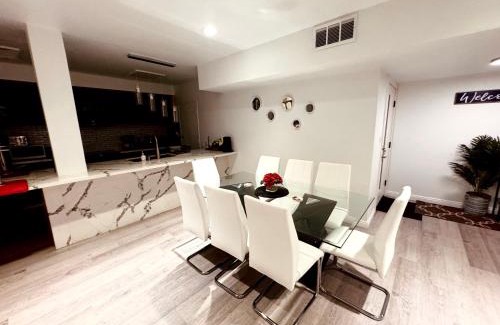 Hollywood Hills West Apartamento | Amazing Large 2 Bedroom West Hollywood Apartment