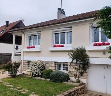 Ezanville Casa | Olympique house