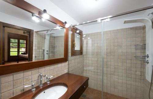 Sant Andreu de Llavaneres Chalet De Esquí | Villa Maresme