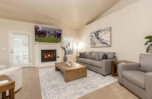Eagle Casa | Hogan's Fairway Landing