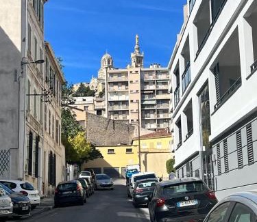 Vauban Apartamento | Accommodation Near Notre Dame De La Garde