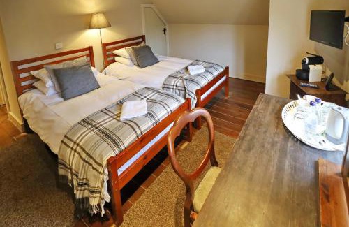 South Stoke Hotel | The Perch and Pike