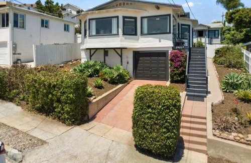 Mission Hills Casa | Navigate Stays Oasis w Views Hot Tub & Backyard
