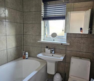 Huyton Apartamento | 180 woolfall heath avenue
