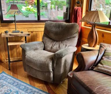 Bakersville Casa | Artisan Cabin on Houndhill