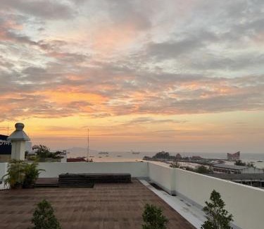 Si Racha Hotel | Sriracha Avenue Serviced Apartment