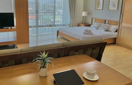 Si Racha Hotel | Sriracha Avenue Serviced Apartment