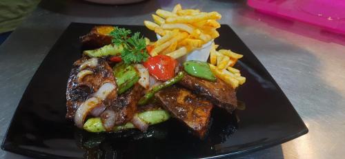 Katuneriya Hotel | Suri Ricco Villa - Negombo