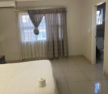 Greater Johannesburg Metropolitan Area Hotel | Signature Group Hotel