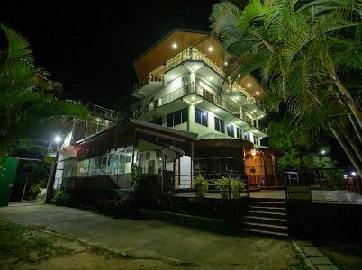 Aladeniya Hotel | Delma Mount View Hotel