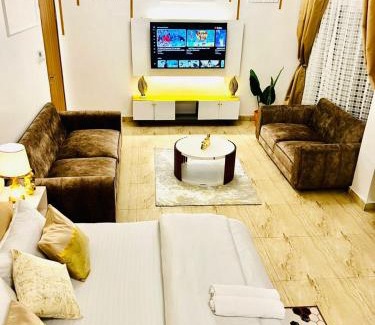 Mikocheni Apartamento | The Golden Gatehouse