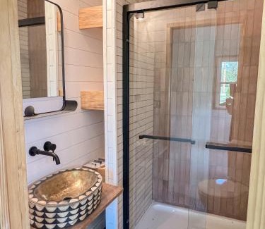 Geneva Chalet De Esquí | The Cork Cottages Rouge No 2