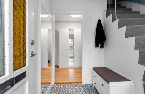 Hafnarfjordur Apartamento | 3 bedroom apt near Reykjavik