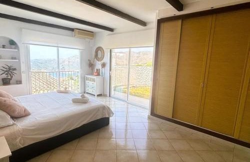 Istan Villa | Luxury villa Marbella beach with swimming pool and barbacue