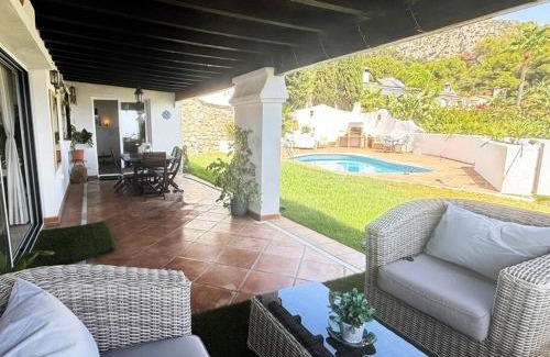 Istan Villa | Luxury villa Marbella beach with swimming pool and barbacue