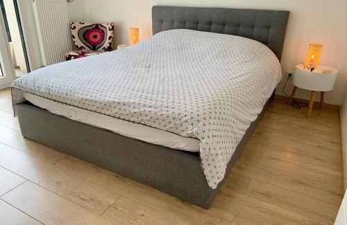 Thones Apartamento | Appartement neuf au calme avec vue