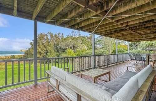 Malua Bay Casa | Beachside 2-Bed with Ocean Views & Alfresco Dining