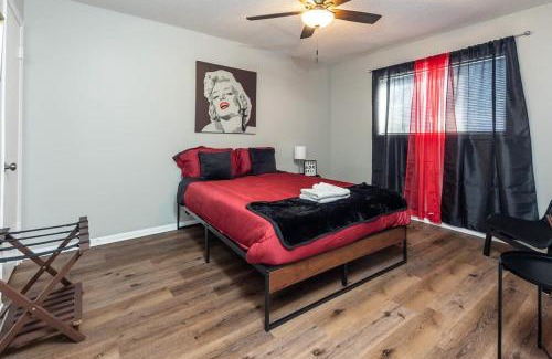 University District Apartamento | Cozy 2BR Haven for Families Near U of Memphis TF14