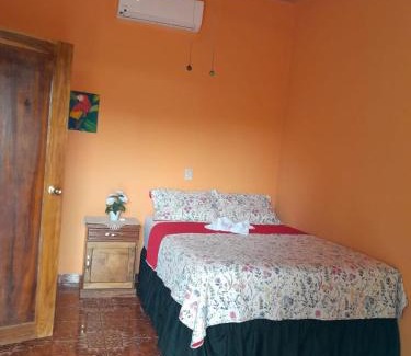 Punta Mango Casa | Hostal Adonis