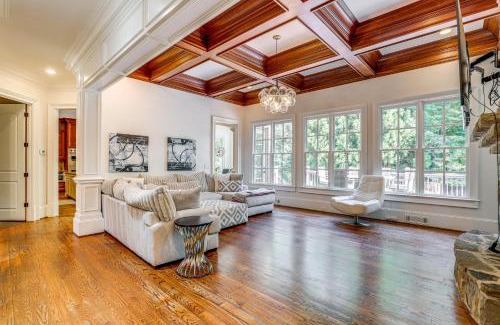 Atlanta Casa | Luxe Atlanta Home about 12 Mi to Downtown!