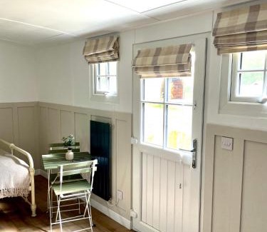 Carlton-in-Cleveland Otro | Rosewood Shepherds Hut