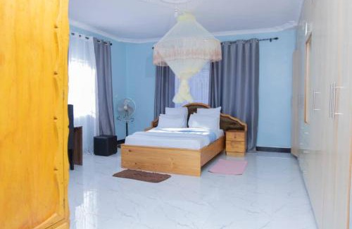Mzuzu Cama Y Desayuno | BEPfINA LUXURY SUITE
