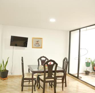 Retiro Casa | Casa de lujo En la Ceja, con parqueadero y BBQ