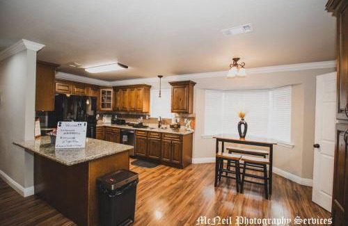 Park Forest - LA North Casa | “Home Away From Home” 12mi to LSU, 10mi to SU