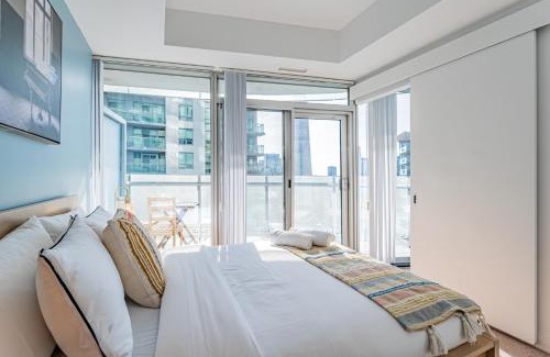Toronto Entertainment District Hotel | Downtown Apartments