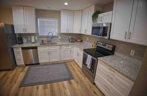 Celina Casa | Tranquil Retreat: 3BR Haven near Celina Sq