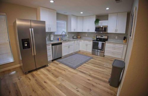 Celina Casa | Tranquil Retreat: 3BR Haven near Celina Sq