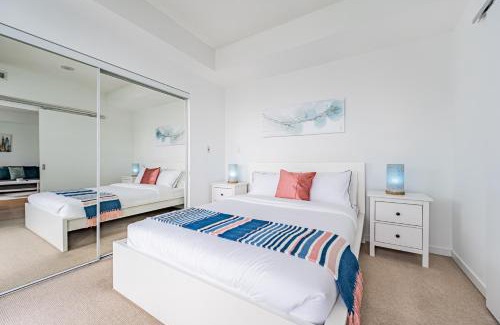 Downtown Toronto Hotel | Bremner Suites