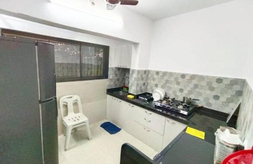 Pali Hill Apartamento | 2 Bedroom Apartment near Olives Bandra