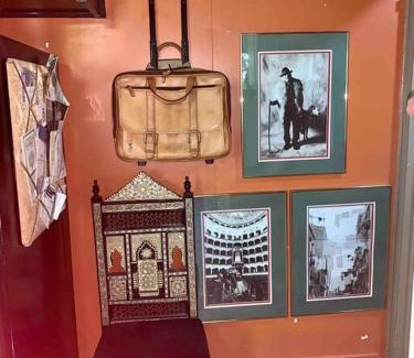York Apartamento | Home with Art & Beauty-1 minute to York Hospital